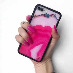 Wildflower Cases “Magenta Stone” iPhone 6+/7+/8+
